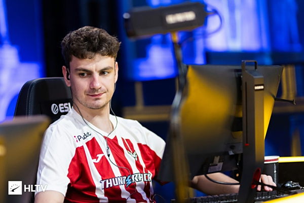 iG官方：打野beishang正式离队 恢复自由人身份